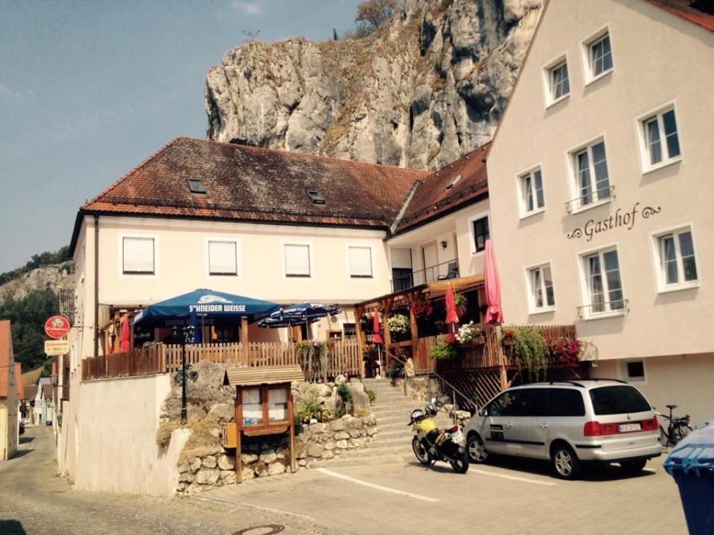 Gasthaus Felsenwastl Essing Exteriör bild