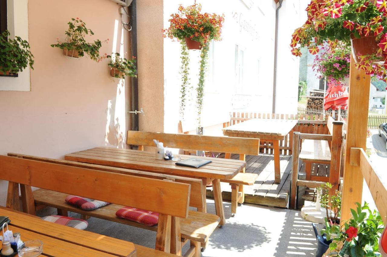 Gasthaus Felsenwastl Essing Exteriör bild